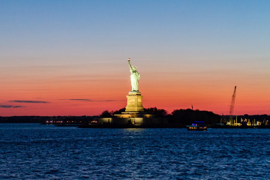 Voyage à New-York Manhattan - Statue de la Liberté de nuit