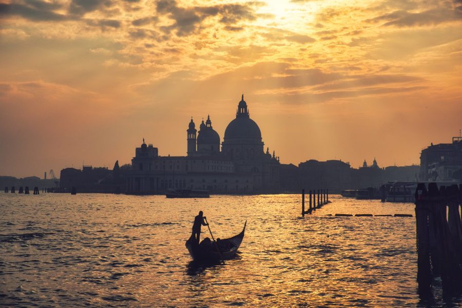 Carnaval de Venise couche de soleil